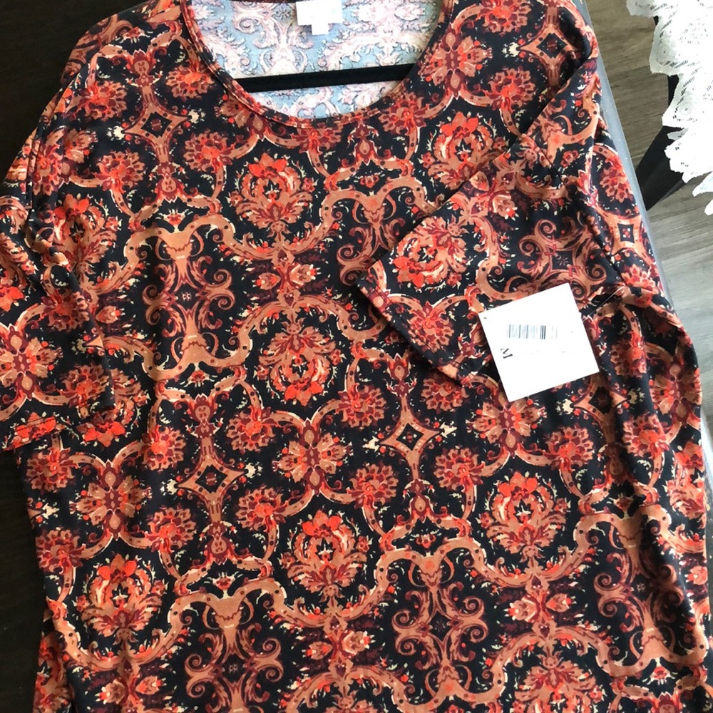 NWT MED LuLaRoe Irma.